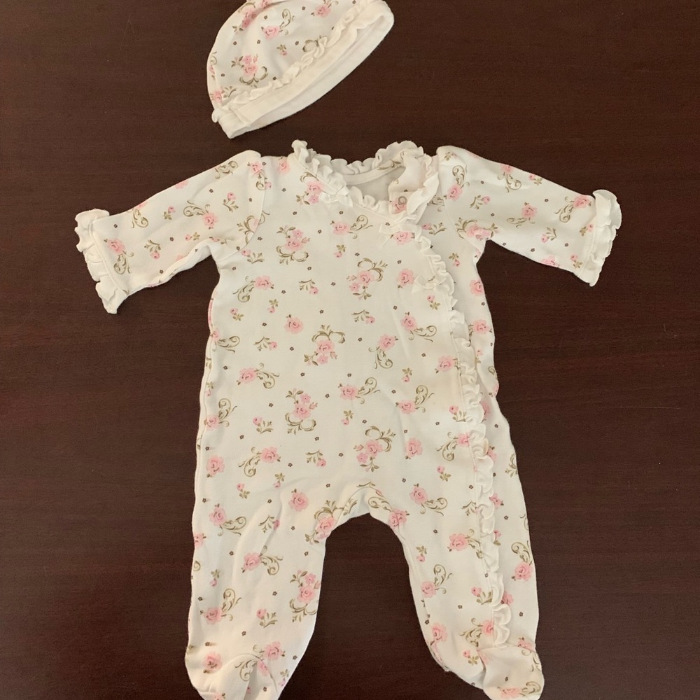 NWOT sleeper with matching hat